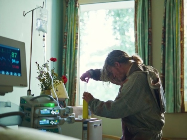 "Бугония" - очередной киноребус от Лантимоса, скандальный фильм, номинированный на "Оскар"-'26. Личное мнение.