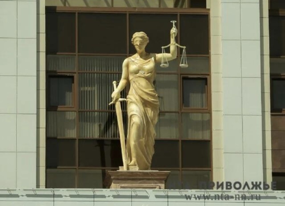    Нижегородка пойдет под суд за фиктивную регистрацию 25 мигрантов в своей комнате