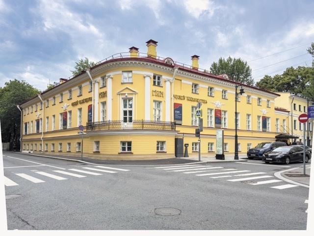 Дом Дворцового ведомства в Москве отреставрирован АУИПИК в рамках исполнения поручения Президента РФ. В 2025 году здесь открыт Центральный музей российского казачества.