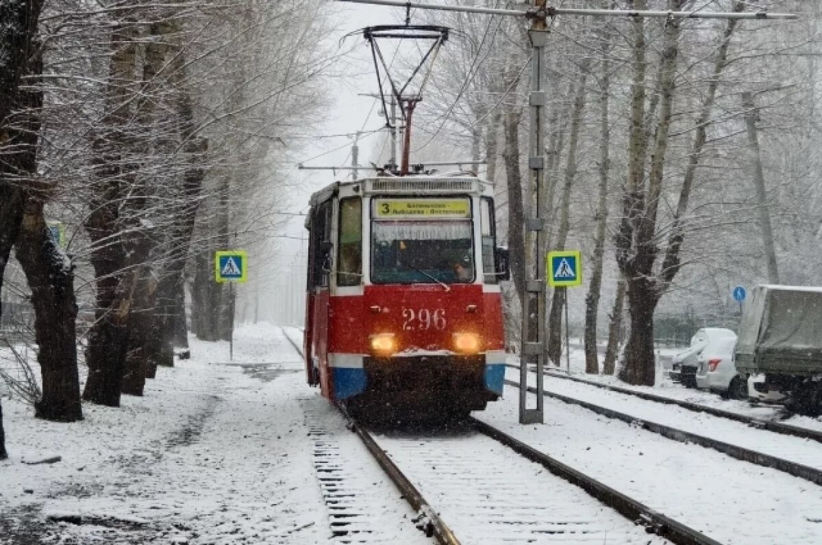    В центре Томска из-за прорыва трубы перекрыли часть переулка Кустарного
