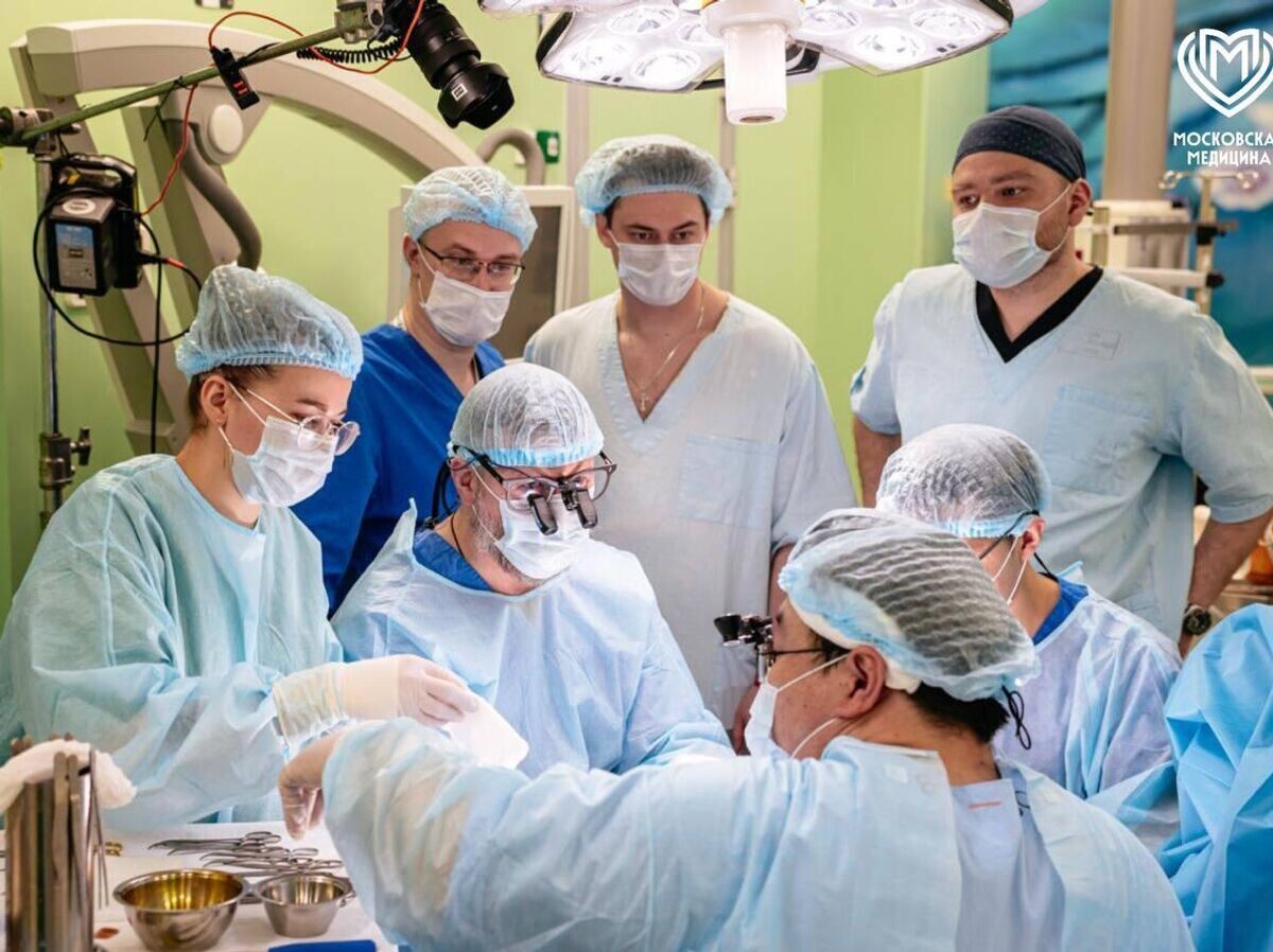    Операция по трансплантации рук на базе флагманского центра НИИ СП им. Н.В. Склифосовского | © Фото : Московская медицина