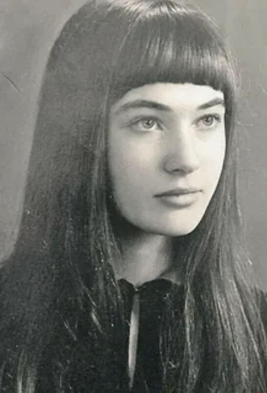 Лариса Гузеева в юности. 
