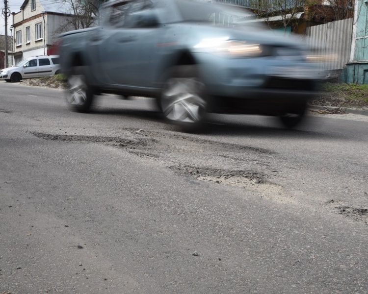     В Курске усилят контроль за ремонтом дорог после зимы