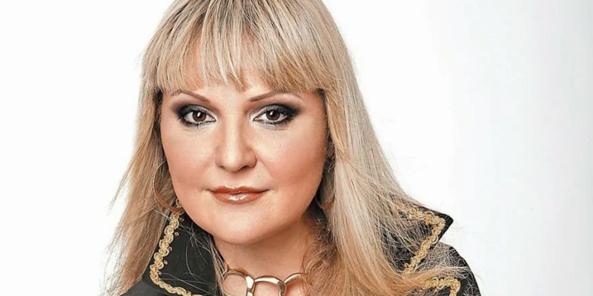 Маргарита Анатольевна Суханкина — советская и российская оперная (меццо-сопрано) и эстрадная певица, экс-солистка поп-группы «Мираж»