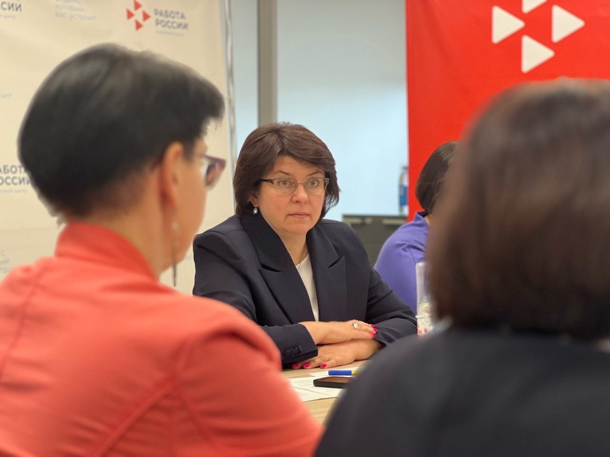    Начальник Управлении труда и занятости Карелии Елена Фролова. Фото: «Республика» / Илья Лапухин