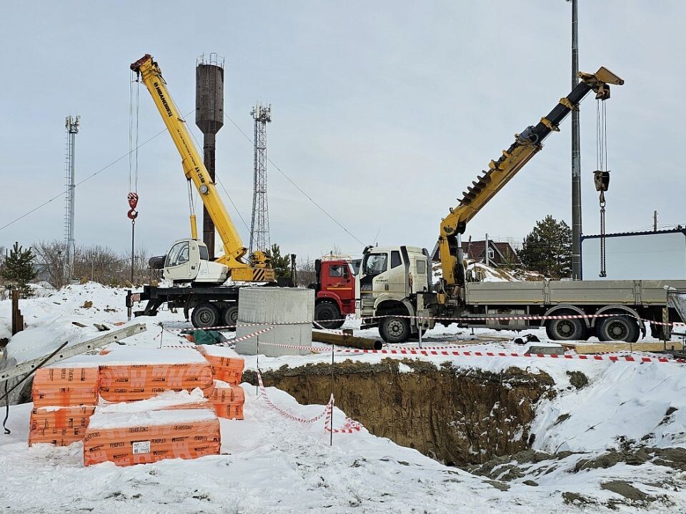    Совещание по строительству водозабора в Сибирской Долине. Источник: barnaul.org