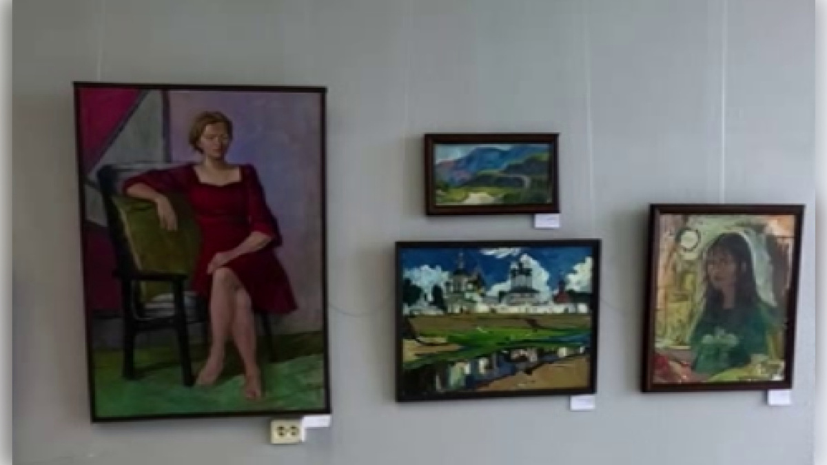    В Курске в выставочном зале Малевича открылась выставка «Пробуждение»