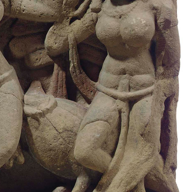 Каумари. Индия, Мадхья-Прадеш, IX в. Песчаник. 68х85 см. Онлайн-каталог аукционного дома Christie's. Эл. ресурс URl: https://www.christies.com/en/lot/lot-5715957