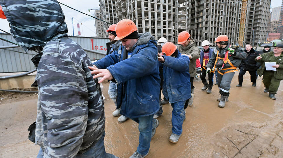 За полтора года нижегородка фиктивно прописала у себя 25 мигрантов