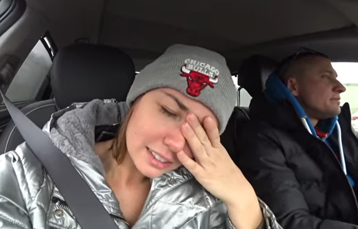 Агата Муцениеце и Павел Прилучный. Фото: YouTube/@agatamuceniece6365