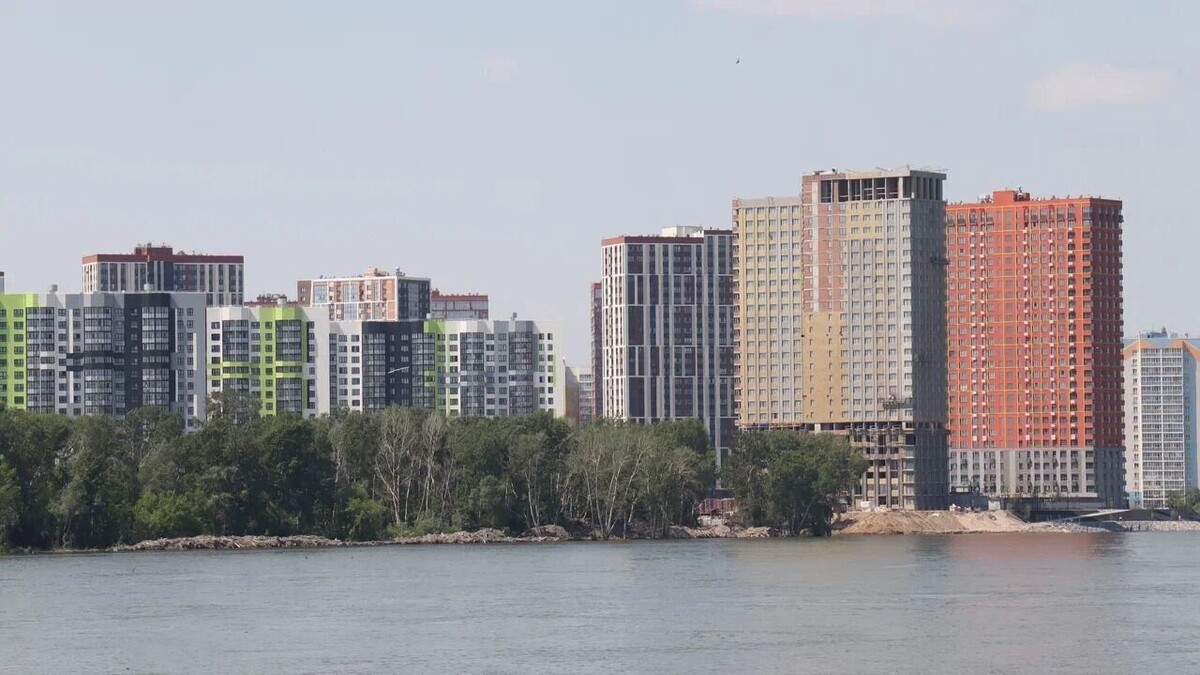    Сейчас часть этой территории занимают ЖК Ясный берег и Венеция   Артём Шершнев / atas.info