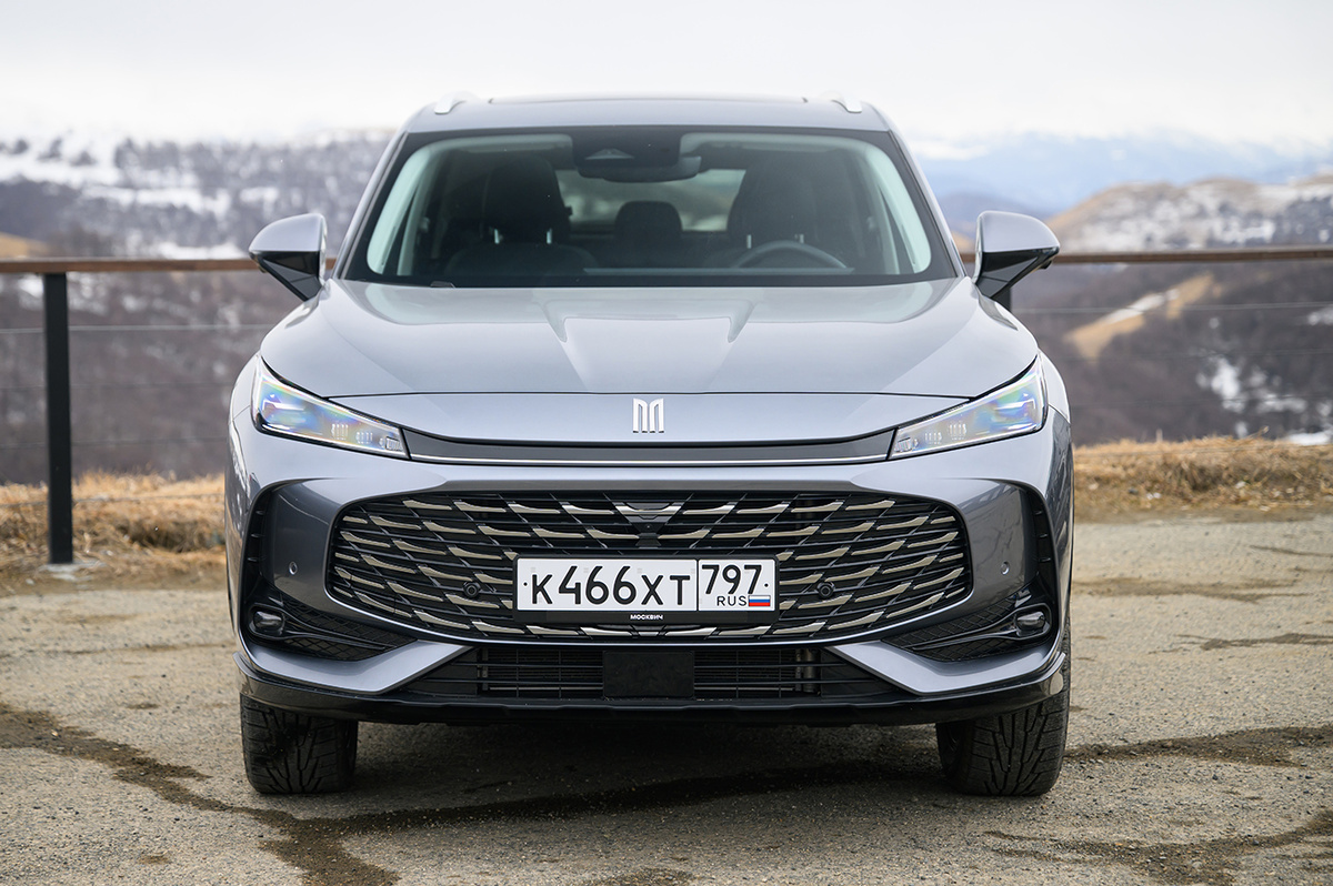 «Москвич М70». Фото: Журнал Авито Авто/Михаил Медведев и Рустем Тагиров