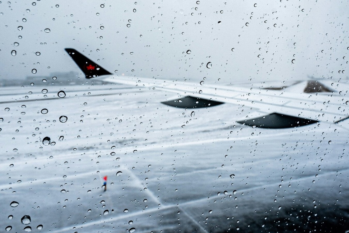     В Москве и Сочи массово переносят вылеты: что происходит в российских аэропортах 10 марта