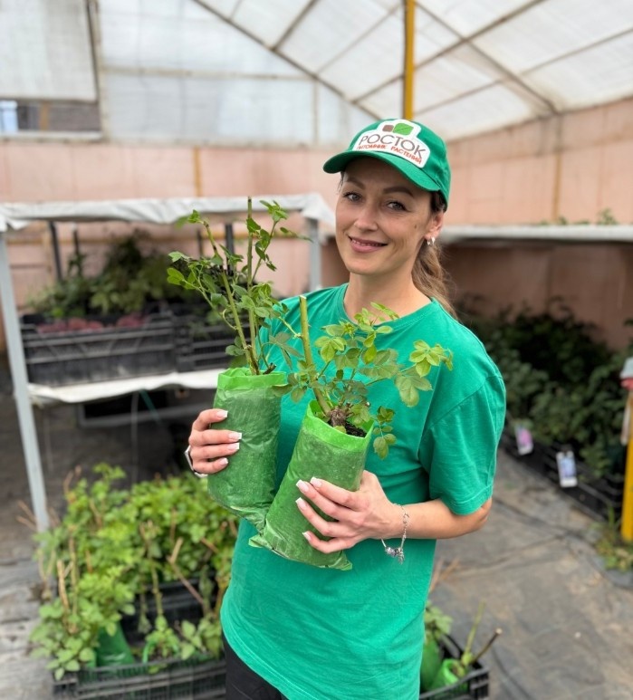 Алёна знает практически все о розах...и о пионах тоже