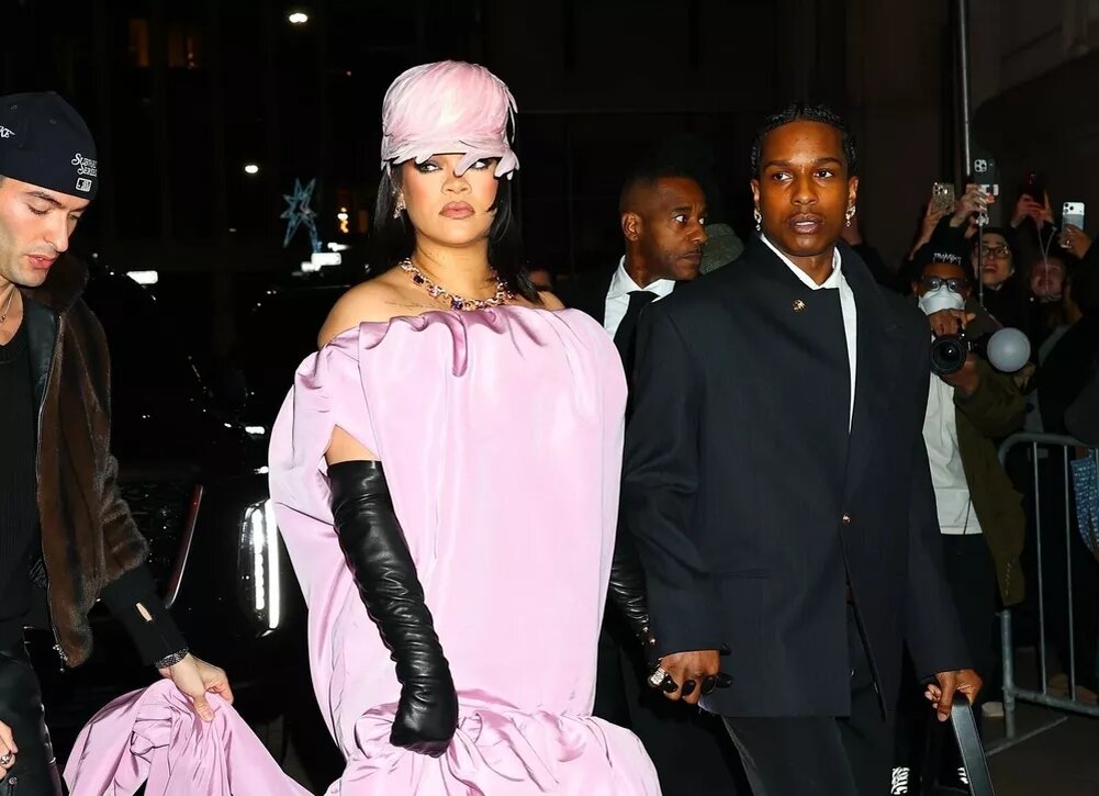    Рианна покидает Лос-Анджелес после покушения на свою жизнь