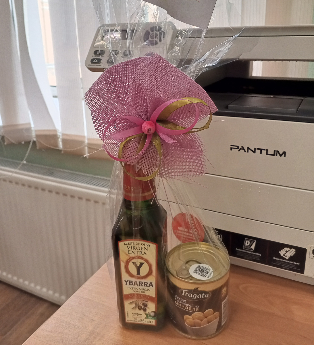 Трогательный подарок от подопечных на 8 марта))