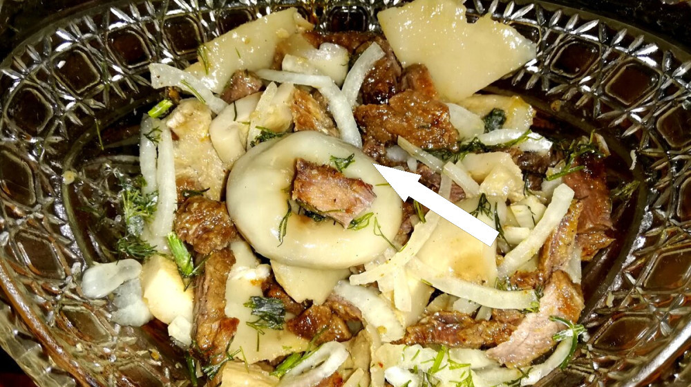    Солёные грузди и селёдка — взрывной дуэт русской кухни