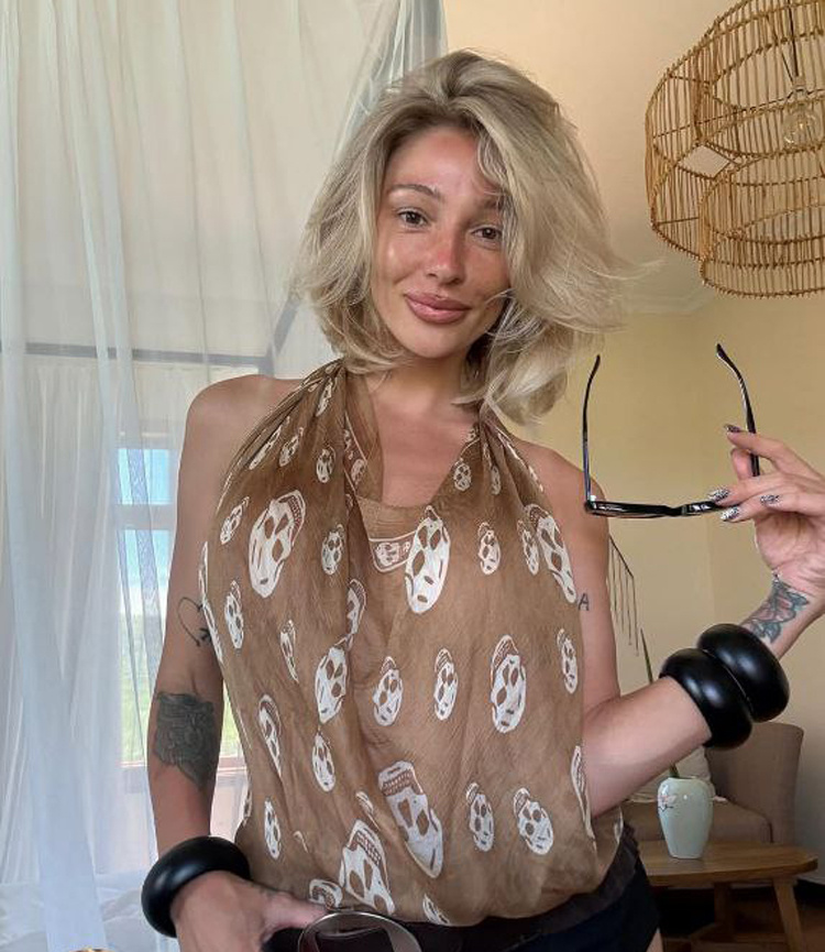    Настя Ивлеева отметила в Африке юбилейСоцсети Насти Ивлеевой