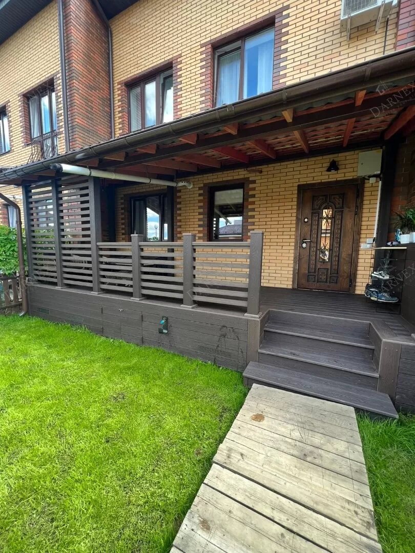 Терраса из ДПК с навесом