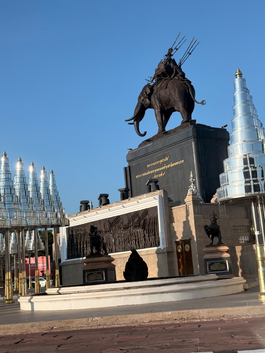 Единственное фото, сделанное из окна такси