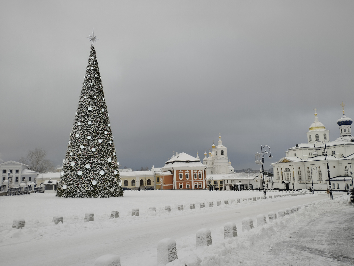Соборна площадь в Арзамасе. 