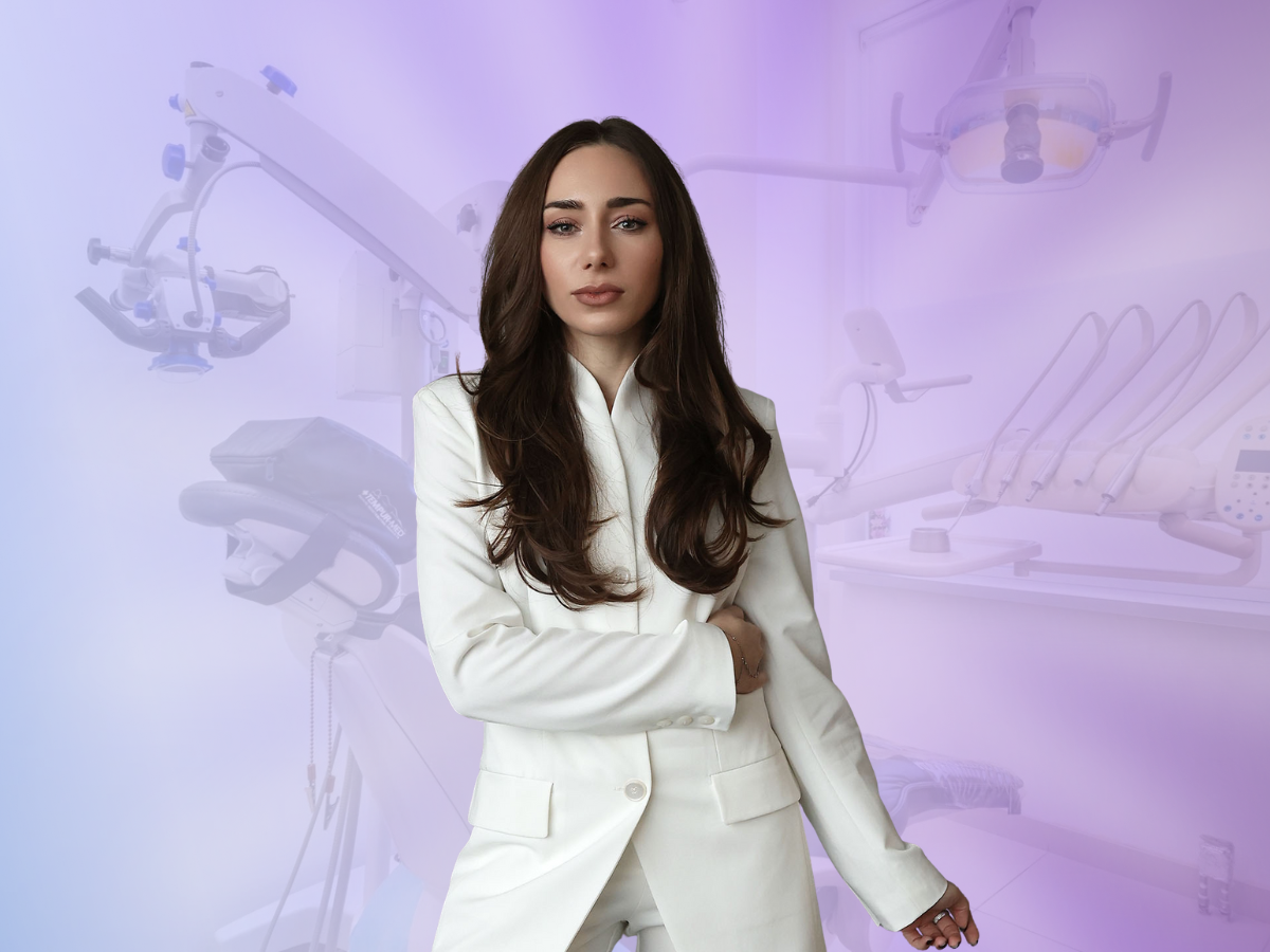 Врач стоматолог-терапевт клиники "Авантис" Джбейли Дина Аммаровна. Выпускница Первого Московского государственного медицинского университета имени И.М. Сеченова. Окончила клиническую ординатуру на базе Центральной государственной медицинской академии Управления делами Президента Российской Федерации по специальности «стоматология терапевтическая».