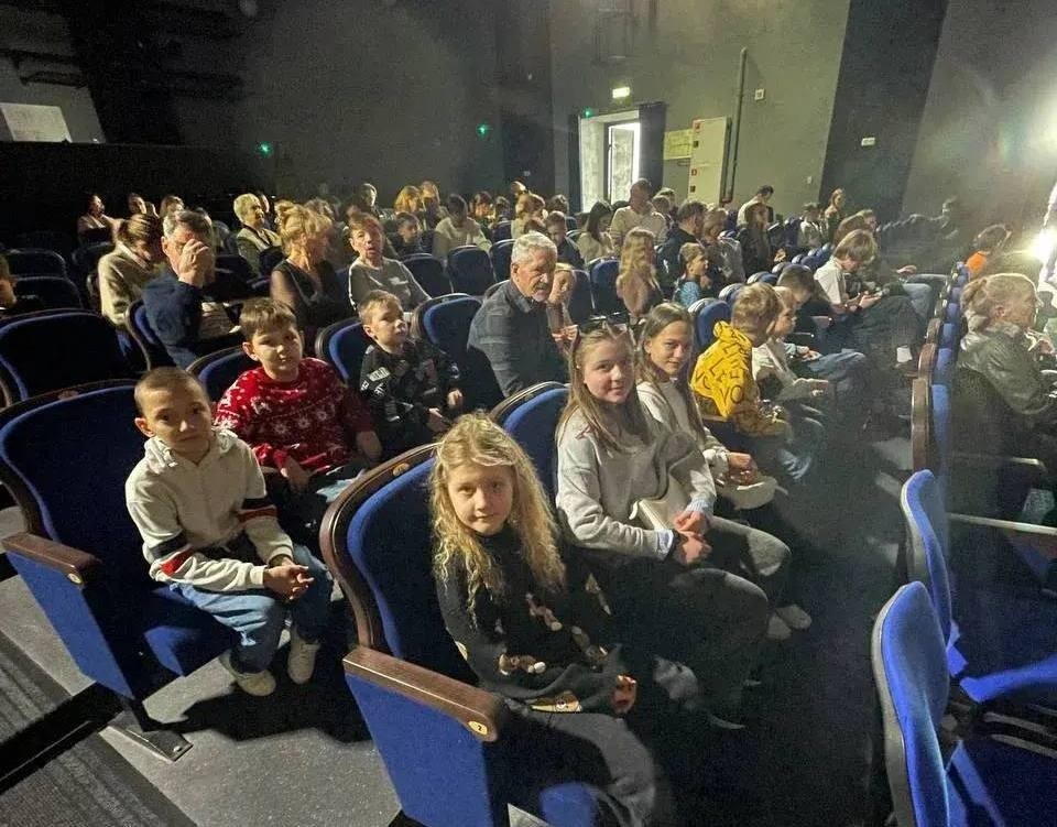    Происходящее вызвало неподдельный интерес. Фото: Алексей Ярусов