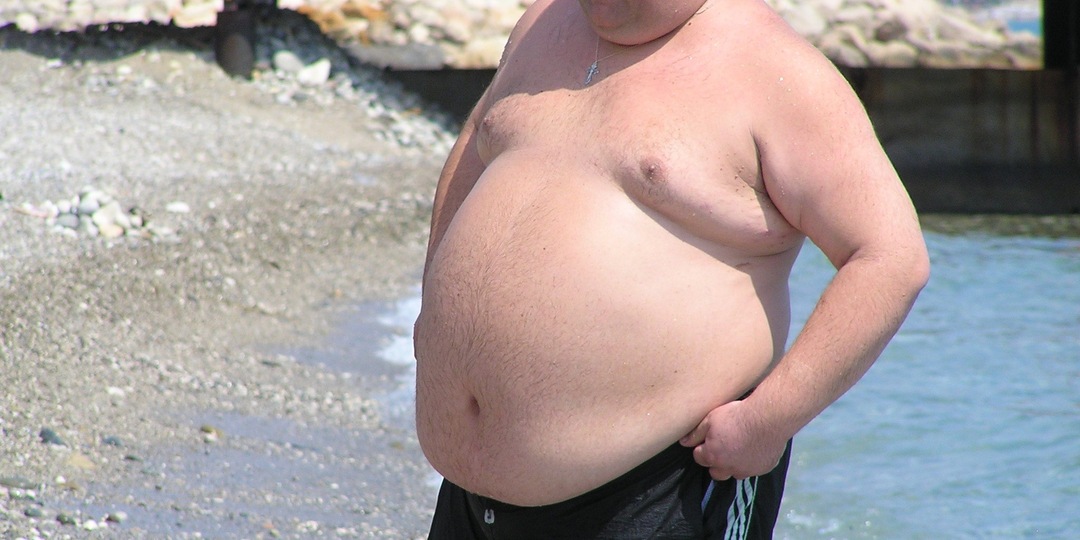 Почему после 40 появляется живот - причина не в еде