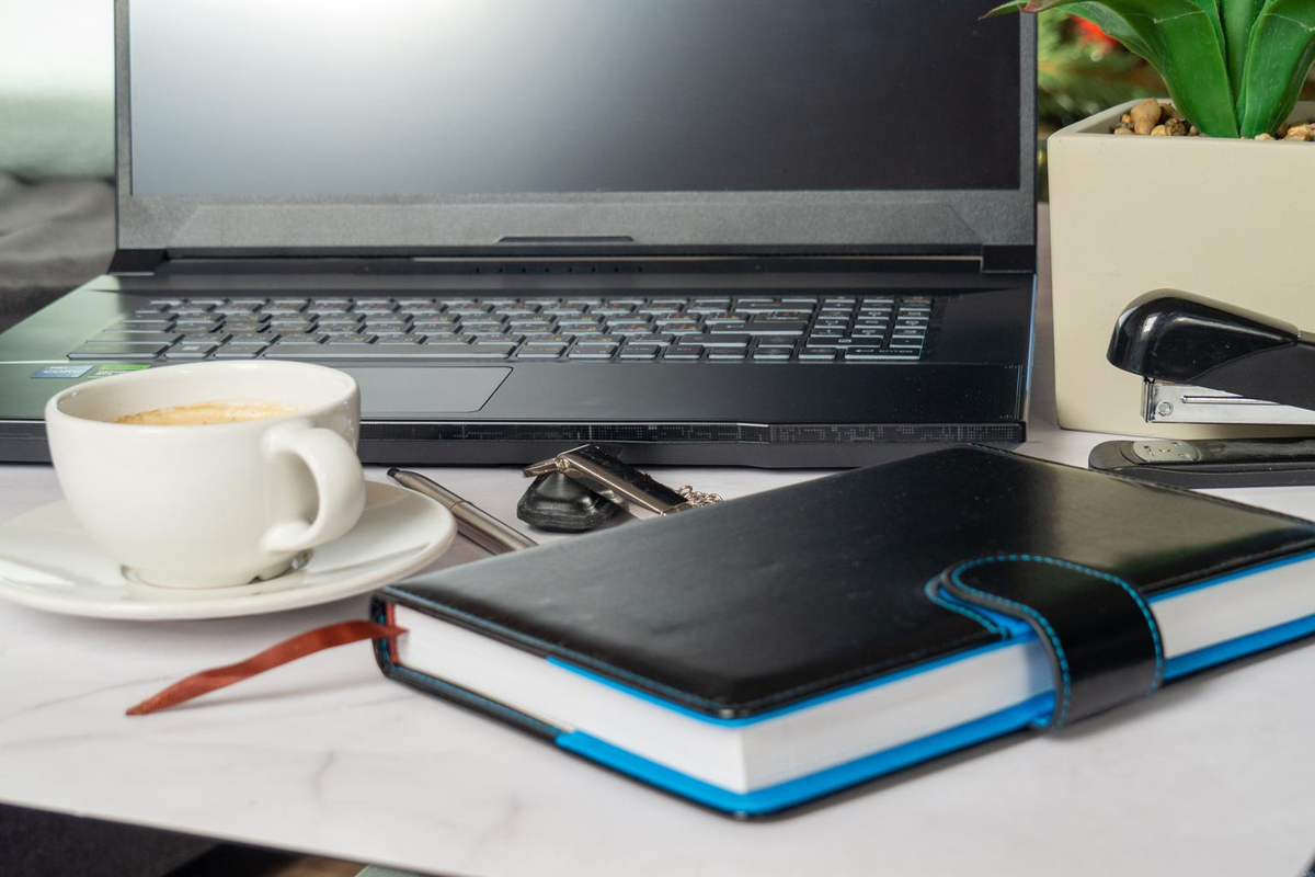 Большая часть взрослой жизни проходит по знакомому маршруту