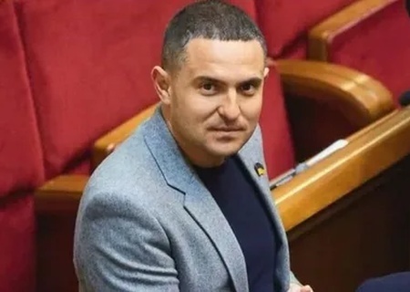    Не вернувшийся из заграничной командировки нардеп от «Слуги народа» Куницкий нашёлся в Канаде