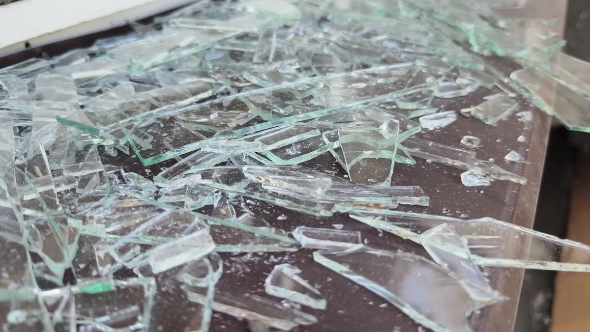    HD Обстрел разбитое стекло без привязки