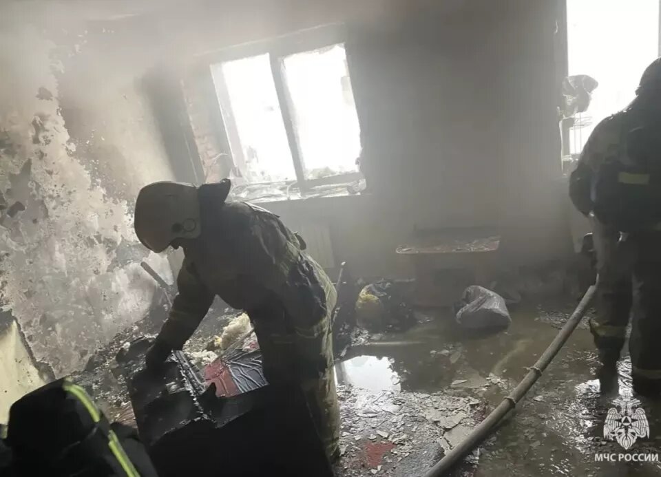    Пожар в многоквартирном доме в Майме. Источник: ГУ МЧС России по Республике Алтай