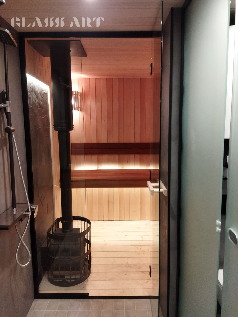 Сауна и душевая в квартире.