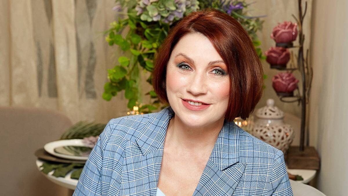    Роза Сябитова уверена, что доверие в семейных отношениях намного важнее страсти / Фото: Личный архив