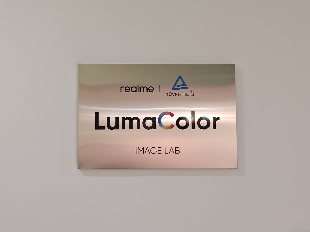    Вывеска LumaColor Image Lab