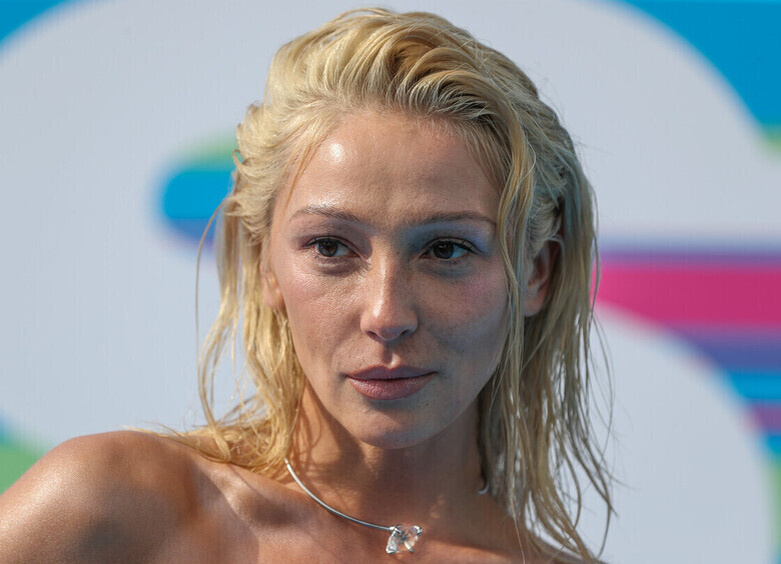     Настя Ивлеева