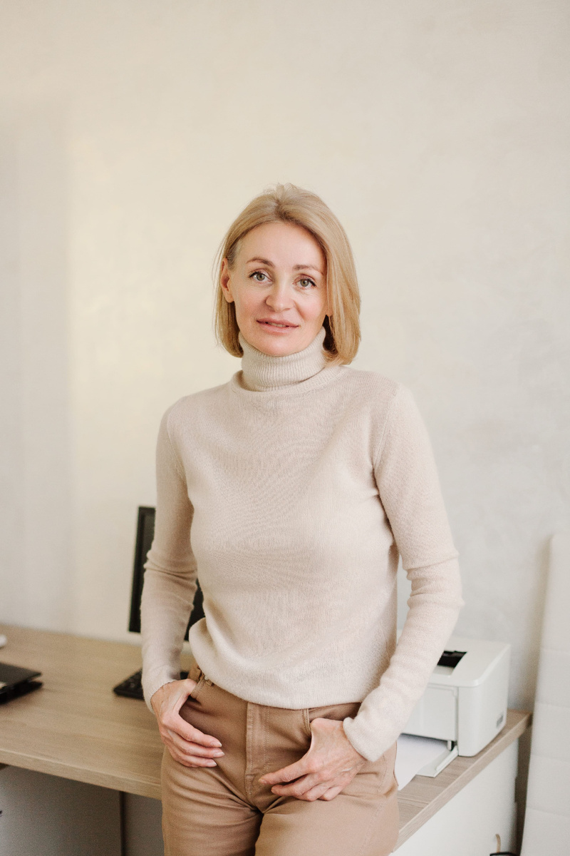 Лилия Гладких (клинический психолог, кризисный и семейный психолог, специалист по психосоматике и зависимому поведению, гипнотерапевт, стаж 20+ лет)