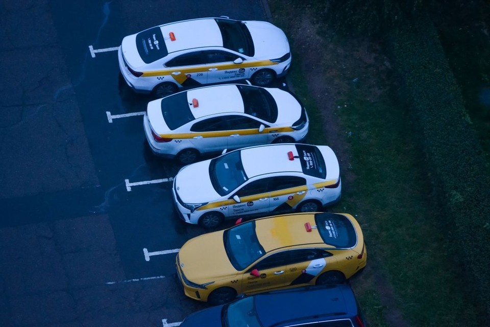    Мэрия разделила маршруты для пациентов на диализе и остальных льготников Даниил ОПАРИН