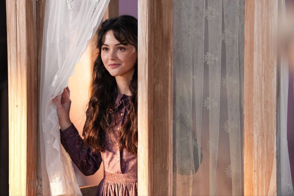 кадр из сериала "Дурнушка"