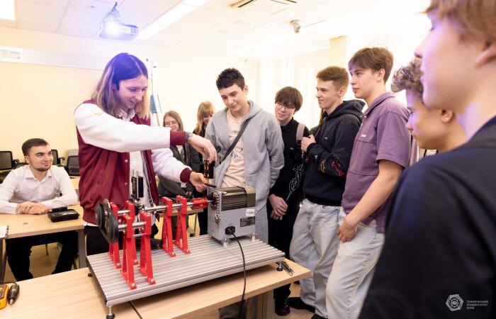 Уральские школьники смогут познакомиться с жизнью студентов технического вуза