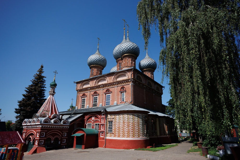 Храм Воскресения на Дебре