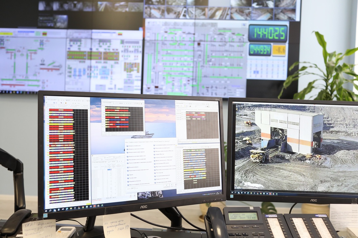Сотрудники ЦУПа отслеживают тысячи производственных параметров и в случае отклонений помогают оперативно их устранить. Фото Александра Белашова / «Медиацентр»