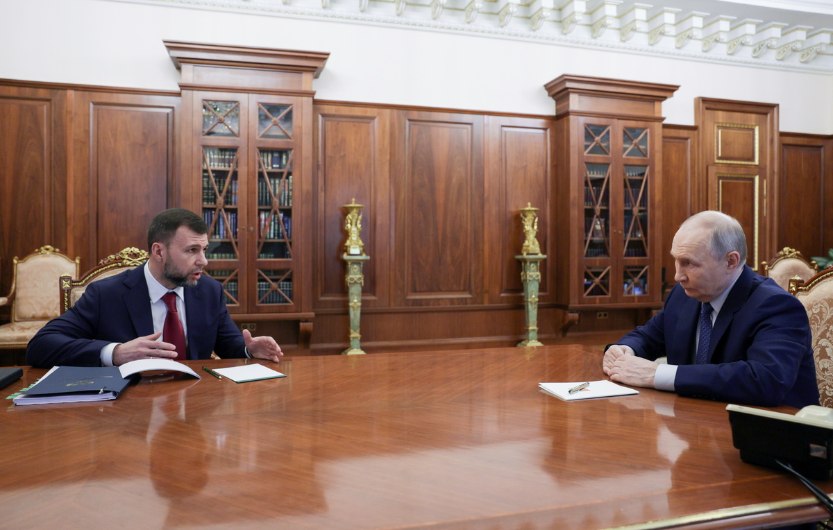    Глава ДНР Денис Пушилин и президент РФ Владимир Путин  Гавриил Григоров/ТАСС