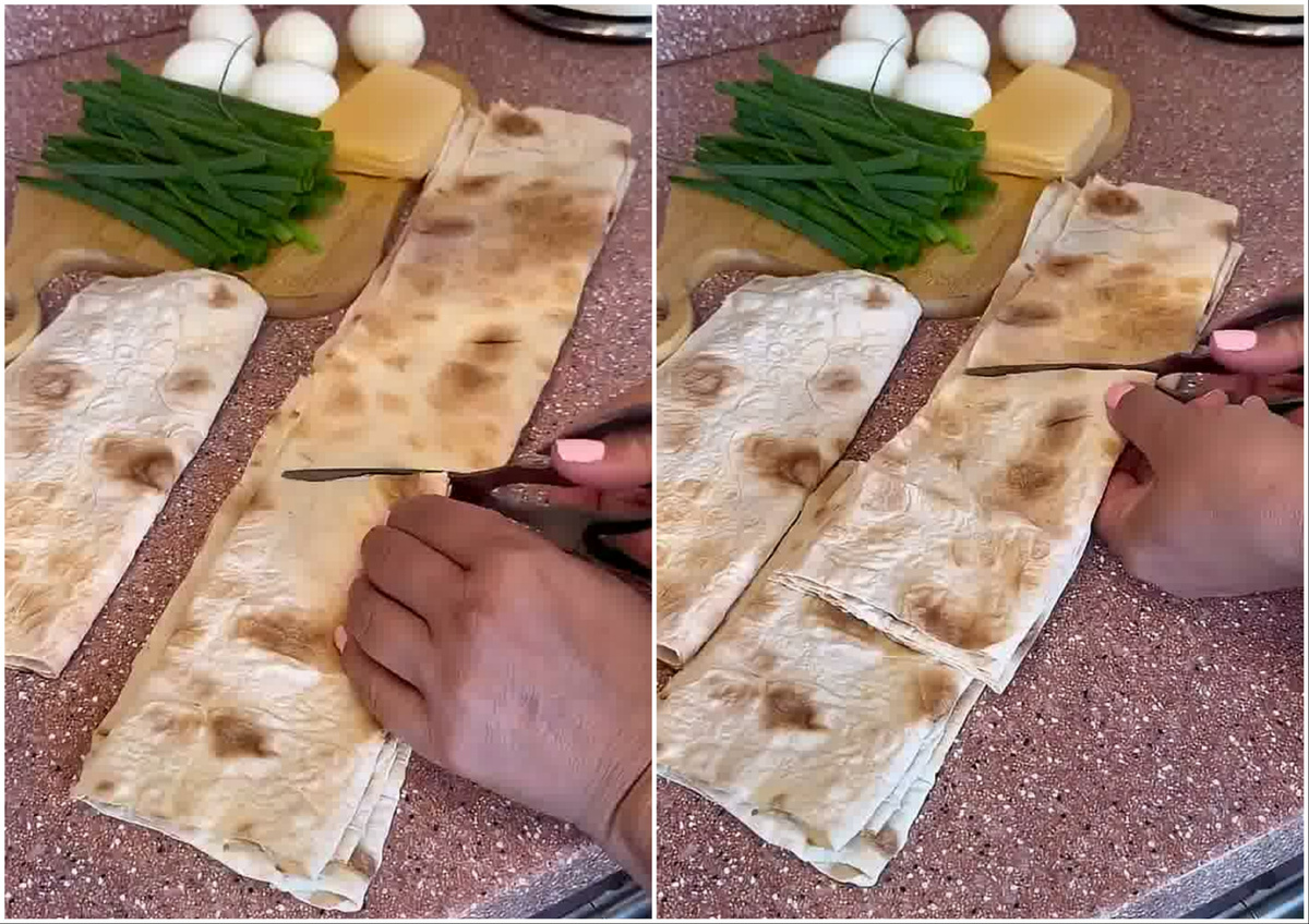 📸 Раскладываем лист лаваша и разрезаем его кухонными ножницами на квадраты.