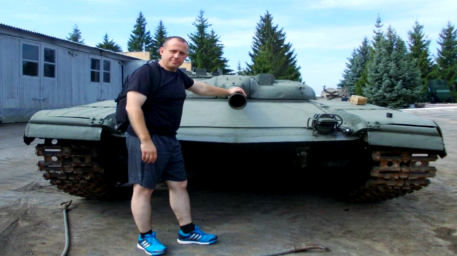 Для чего Советскому Союзу понадобился странный танк высотой ниже человеческого роста. Загадка одного из самых низких танков в мире