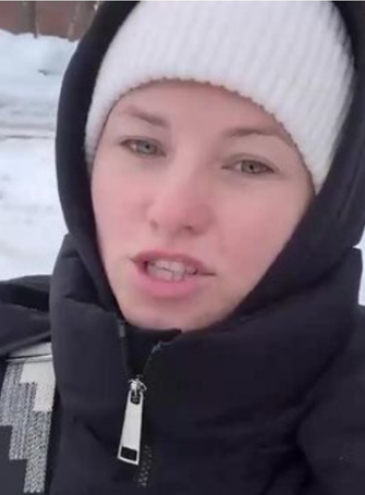 Мама-блогер рассказывает свою историю//скрин с того самого ролика