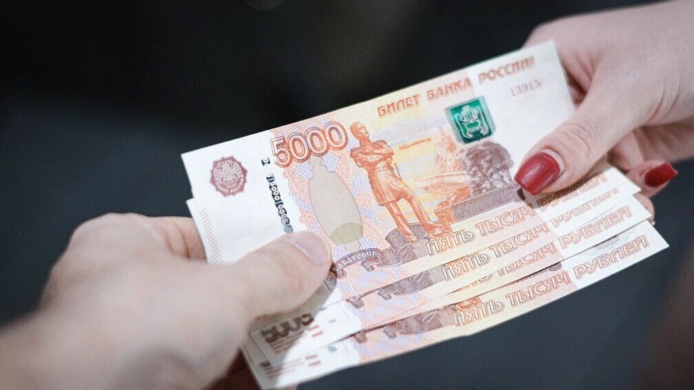    Ставрополье не вошло в число регионов с самой высокой зарплатой   1MI