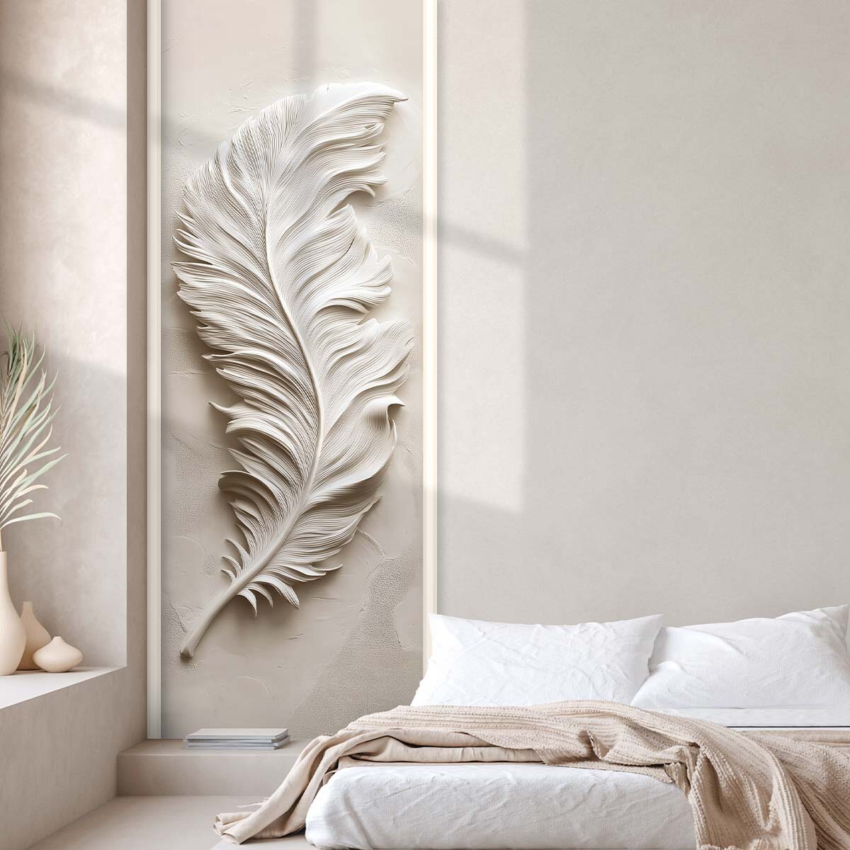 Пример отделки стены в спальне однотонными бежевыми обоями-компаньонами и акценртными фотообоями VEROL. 