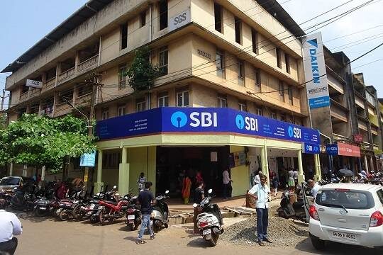    Bloomberg: крупнейший банк Индии отказался проводить платежи за нефть из России (фото: flickr.com/Joegoauk Goa)