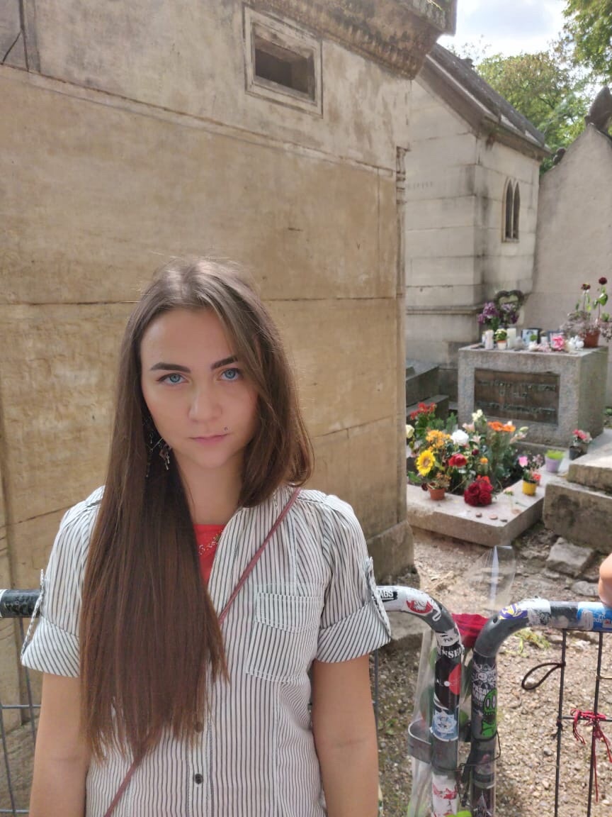 я на кладбище Перл-Лаишез в Париже в 2018 г